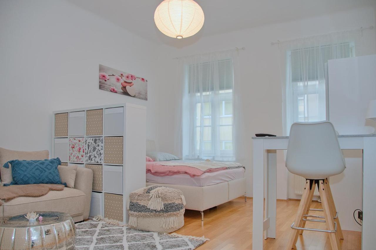 White Lotus Apartment Wien Eksteriør billede